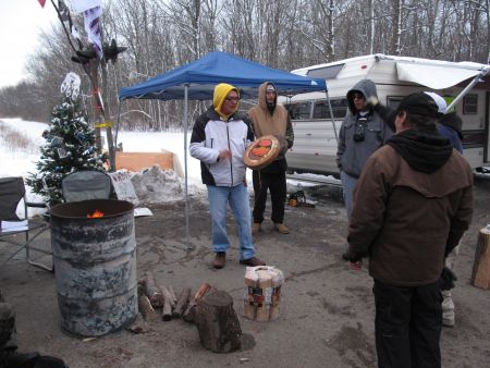 Aamjiwnaang Blockade Facing Eviction