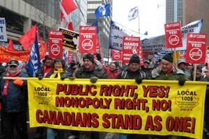 USW 1005 workers challenge corporate power and foreign ownership at The People vs. US Steel rally.