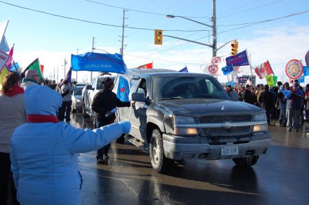 Workers from across Ontario and the Midwest US joined the picket line outside the Electro-Motive Diesel plant in London, Ont. on Jan. 21 Photo: Mick Sweetman