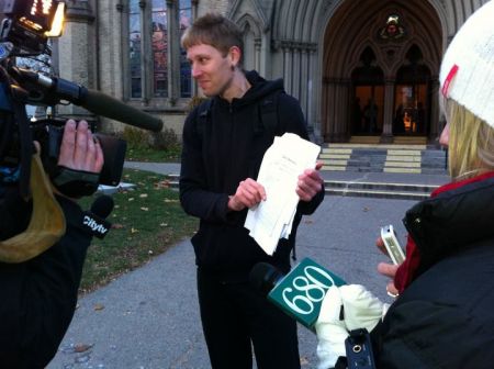 Toronto Media Co-op presented the evidence from their investigation at a press conference at 4 PM Sunday afternoon (Photo: Rebecca Granovsky-Larsen).