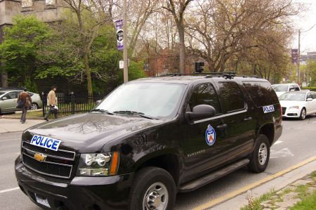 Toronto Police Service video surveillance SUV filmed gardeners for about 30 minutes photo: Kristyna Balaban