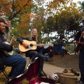 Musiciens jam to raise money for the food tent